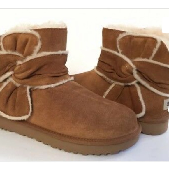 ugg spill seam mini
